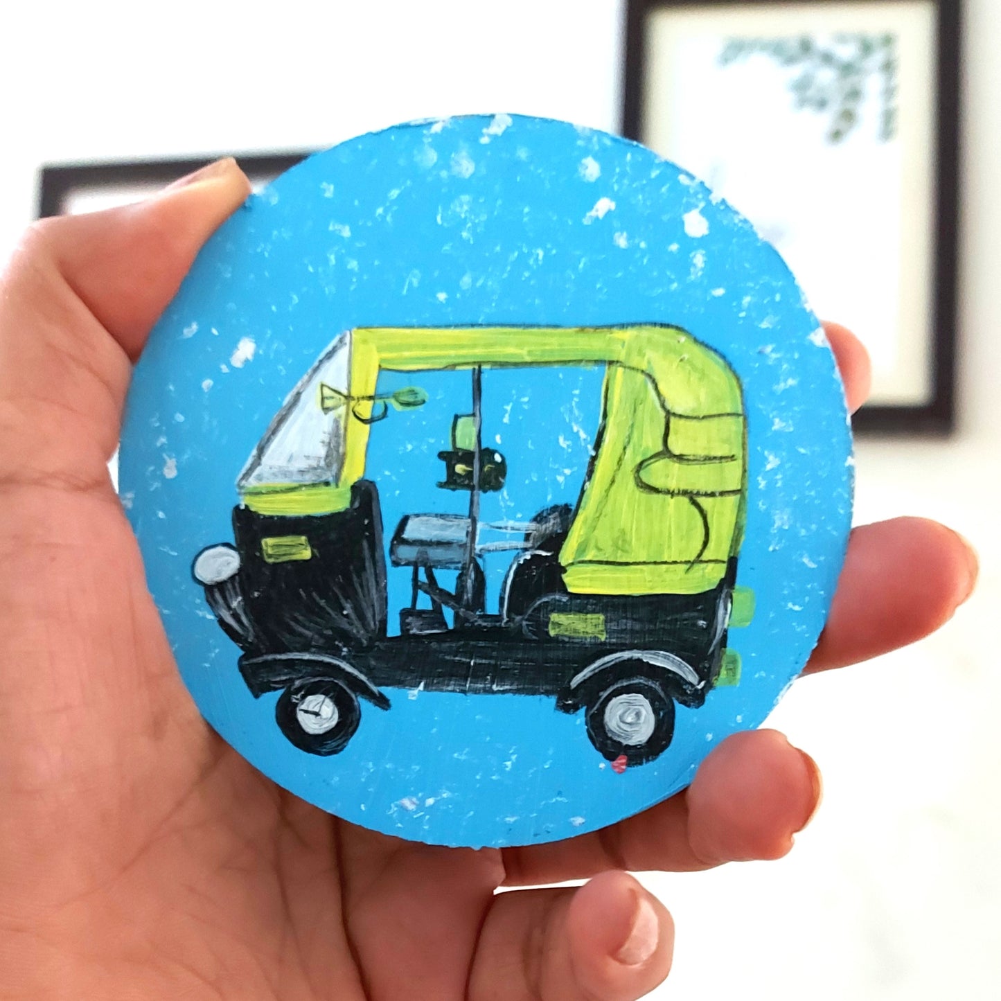 Mumbai ki Rickshaw on a handpainted Magnet.