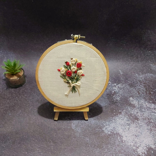 Embroidery Hoop stand with Floral design.